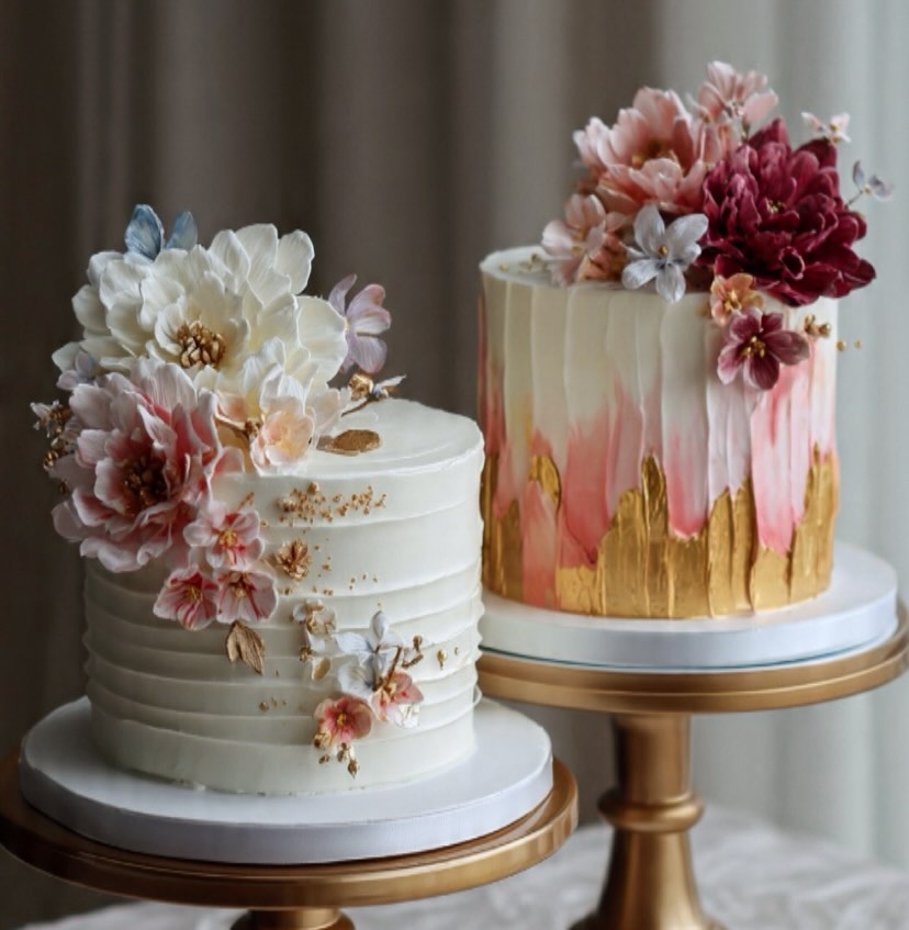 Elegant flower cakes by Hushies Cakes